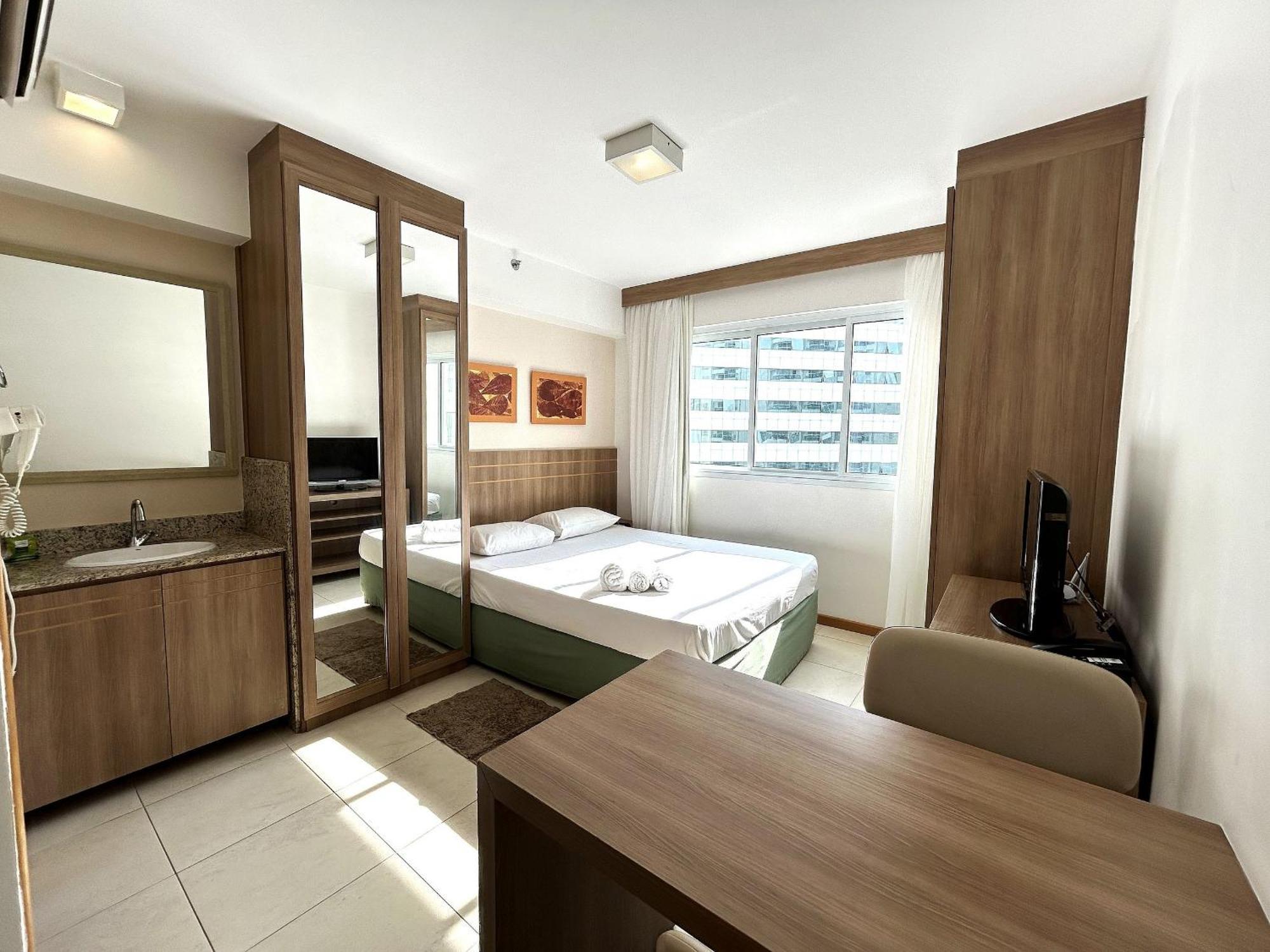 Sm1214 Flat Com Excelente Localizacao Em Regiao Central Brasilia Exterior foto